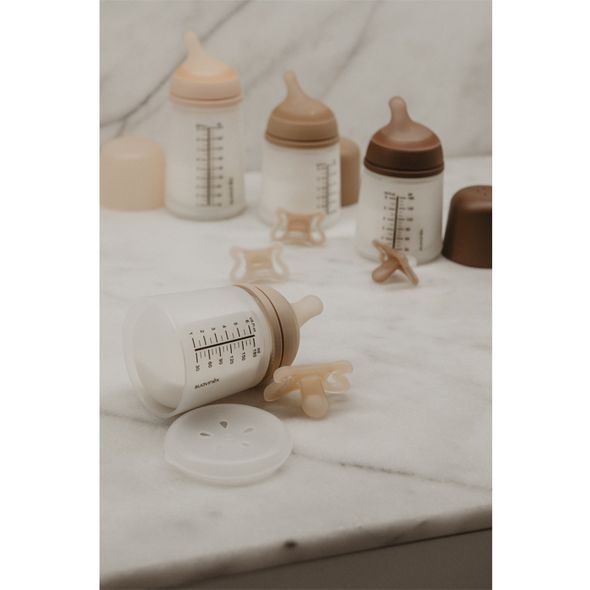 SUAVINEX ZERO ZERO MEDIUM ANTI-KOLIKOVÁ LÁHEV 270 ML M - KOJENECKÉ LAHVE - KRMENÍ