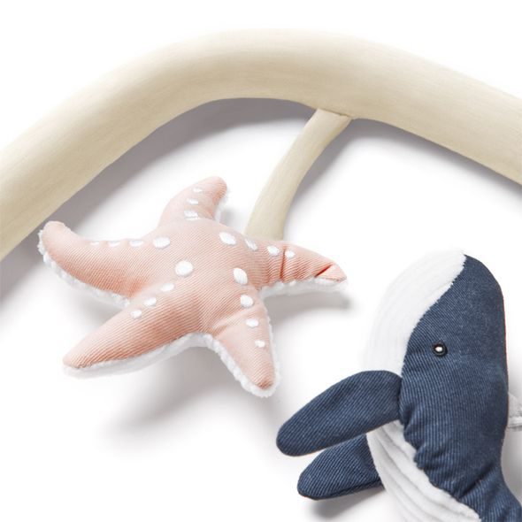 ERGOBABY EVOLVE HRAČKA NA LEHÁTKO - OCEAN WONDERS CREAM - LEHÁTKA A HOUPADLA - SPINKÁNÍ
