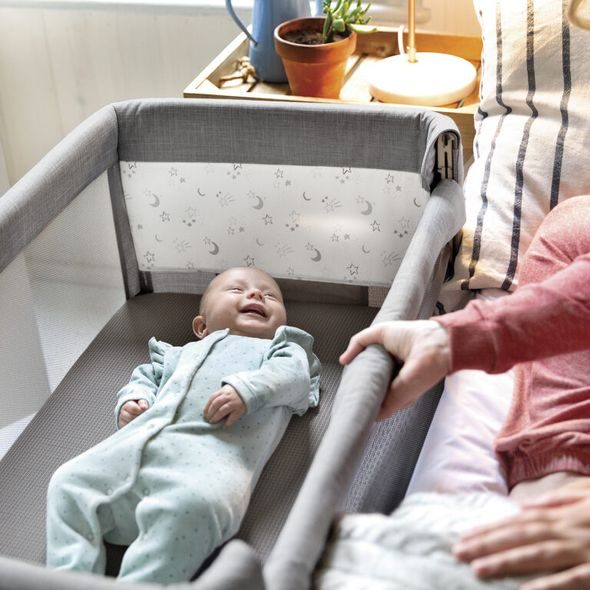 JOIE ROOMIE GLIDE FOGGY GRAY - K RODIČOVSKÉ POSTELI - SPINKÁNÍ