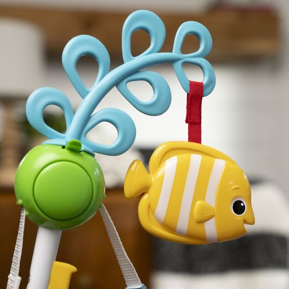 BABY EINSTEIN SKÁKADLO NEPTUNE’S OCEAN DISCOVERY™ 6M+ DO 11KG - VOZÍTKA A ODRÁŽEDLA - PRO DĚTI