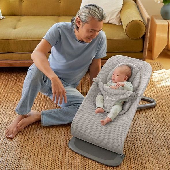ERGOBABY EVOLVE LEHÁTKO MESH - LIGHT GREY MESH - LEHÁTKA A HOUPADLA - SPINKÁNÍ