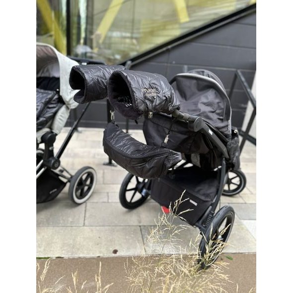 PÉŘOVÉ RUKAVICE NA KOČÁREK SUPERFINE VEE BLACK - RUKÁVNÍKY NA KOČÁREK - KOČÁRKY A PŘÍSLUŠENSTVÍ