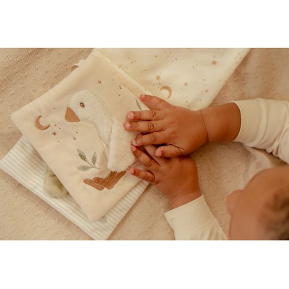 LITTLE DUTCH TEXTILNÍ KNÍŽKA S AKTIVITAMI NEWBORN NATURALS - FARMA - PRO DĚTI