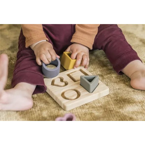 ZOPA SILIKONOVÁ BAMBUSOVÁ SKLÁDAČKA - VKLÁDÁNÍ TVARŮ - PRO DĚTI