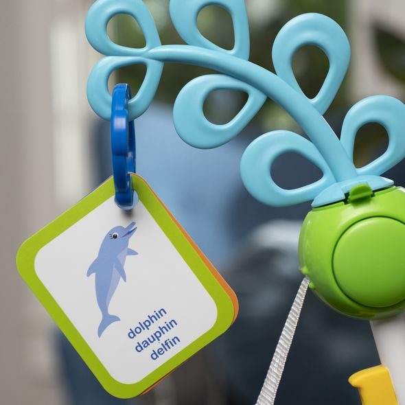 BABY EINSTEIN SKÁKADLO NEPTUNE’S OCEAN DISCOVERY™ 6M+ DO 11KG - VOZÍTKA A ODRÁŽEDLA - PRO DĚTI