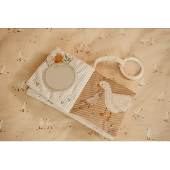 LITTLE DUTCH ZÁVĚSNÁ TEXTILNÍ KNÍŽKA S AKTIVITAMI NEWBORN NATURALS - FARMA - PRO DĚTI