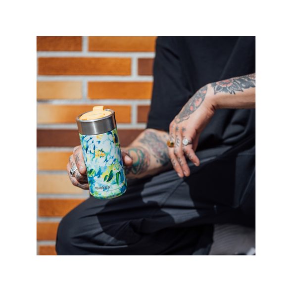 QUOKKA NEREZOVÝ TERMOHRNEK SE SÍTKEM BOOST BLUE PEONIES 400 ML - TERMOOBALY A TERMOSKY - KRMENÍ