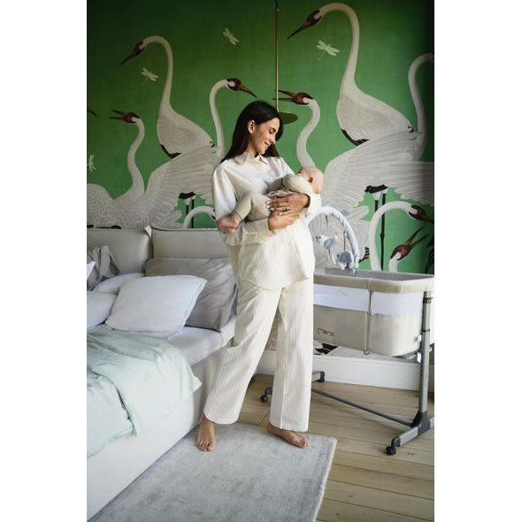 MOMI POSTÝLKA REVO TMAVĚ ŠEDÁ - KOŠÍKY A KOLÉBKY - SPINKÁNÍ