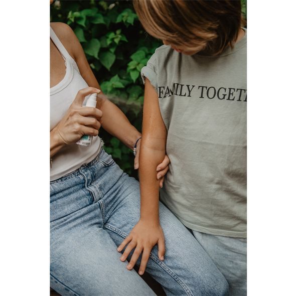 SUAVINEX SPREJ PROTI KOMÁRŮM 100 ML NOVINKA - OCHRANA PROTI HMYZU - KOUPÁNÍ A ZDRAVÍ