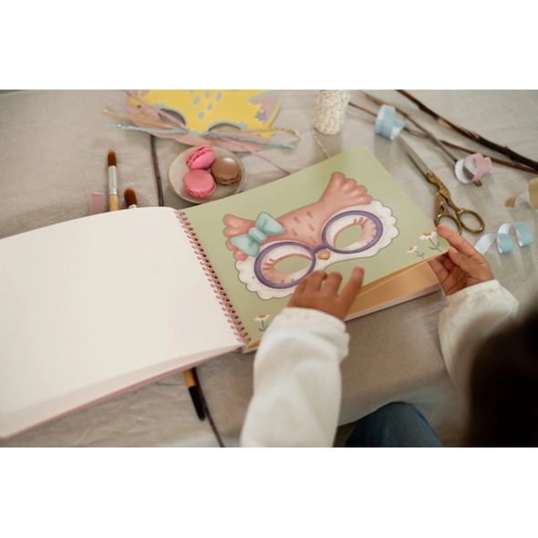 LITTLE DUTCH KNIHA S VYSTŘIHOVACÍMI MASKAMI ROSA - VÝTVARNÉ POMŮCKY A HRAČKY - PRO DĚTI