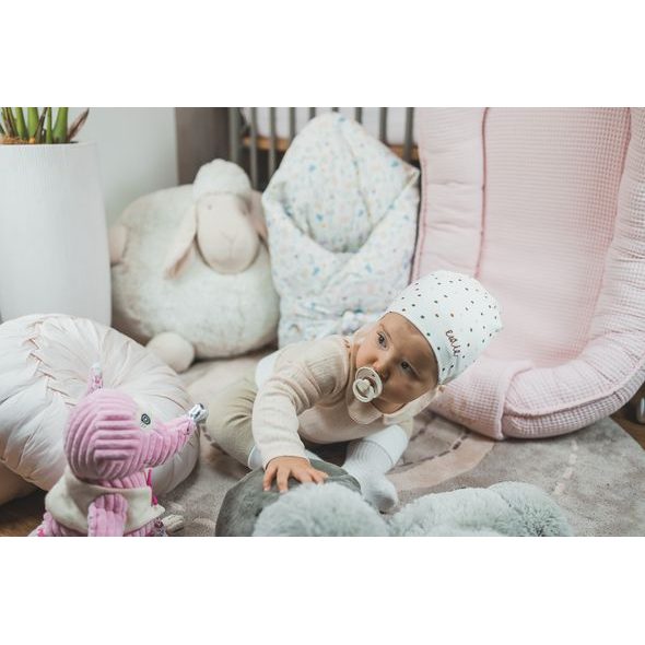 ENIE BABY DĚTSKÁ ČEPICE 1-3M DOTS CREME - ČEPIČKY A KLOBOUČKY - PRO DĚTI