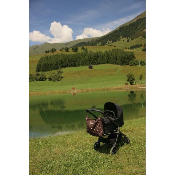 STUDIO NOOS PUFFY DIAPER BAG PŘEBALOVACÍ TAŠKA BROWN HEARTS - ORGANIZÉRY A KOŠÍKY - KOČÁRKY A PŘÍSLUŠENSTVÍ