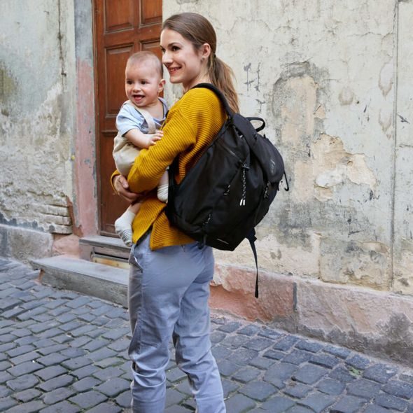 LÄSSIG FAMILY GREEN LABEL OUTDOOR BACKPACK BLACK - PŘEBALOVACÍ BATOHY - KOČÁRKY A PŘÍSLUŠENSTVÍ