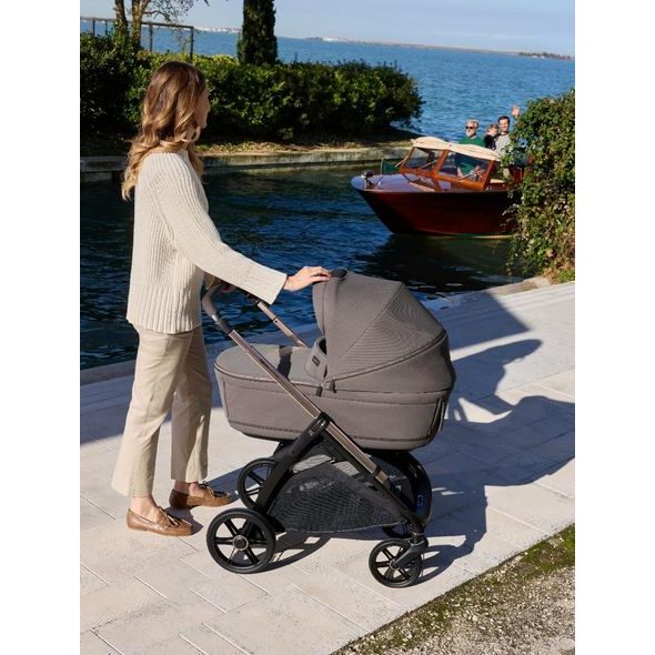 KOČÁREK INGLESINA APTICA DARWIN RECLINE EVO 4V1 2026 ESSENCE MOKKA - TROJKOMBINACE - KOČÁRKY A PŘÍSLUŠENSTVÍ