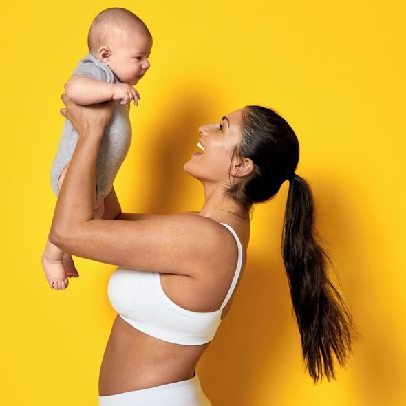 MEDELA ULTRA TĚHOTENSKÁ A KOJICÍ PODPRSENKA KEEP COOL™ - PODPRSENKY KE KOJENÍ - PRO MAMINKY