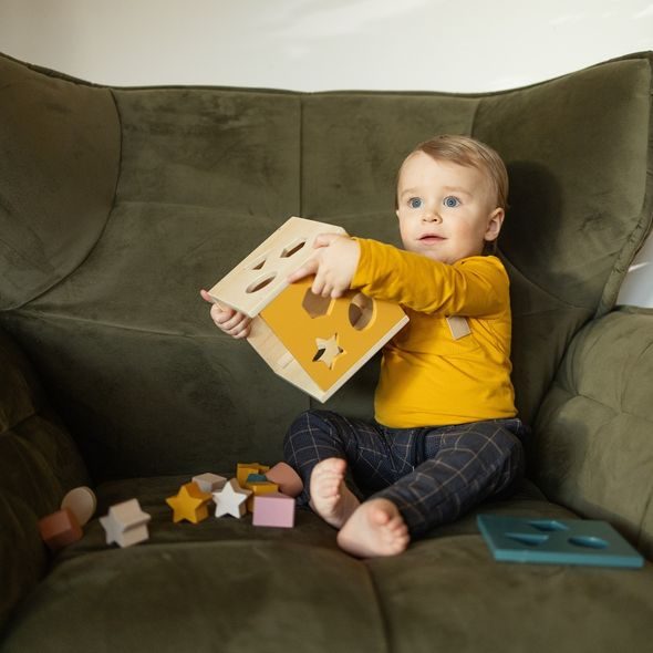 PETITE&MARS HRAČKA DŘEVĚNÁ TŘÍDÍCÍ GRAVITY WOOD OF MARS 12M+ COSMIC BLUE - MOTORICKÉ A HRY - PRO DĚTI