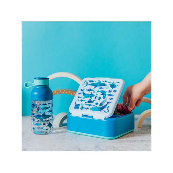 QUOKKA PLASTOVÁ LÁHEV ICE KIDS S POUTKEM SEA ANIMALS 430 ML - SPORTOVNÍ LAHVE - KRMENÍ