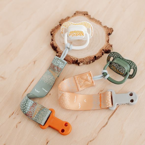 CANPOL BABIES SET SYMETRICKÝCH SILIKONOVÝCH DUDLÍKŮ MOUNTAINS 6-18M 2KS ZELENÝ - ŠIDÍTKA A DOPLŇKY - KRMENÍ