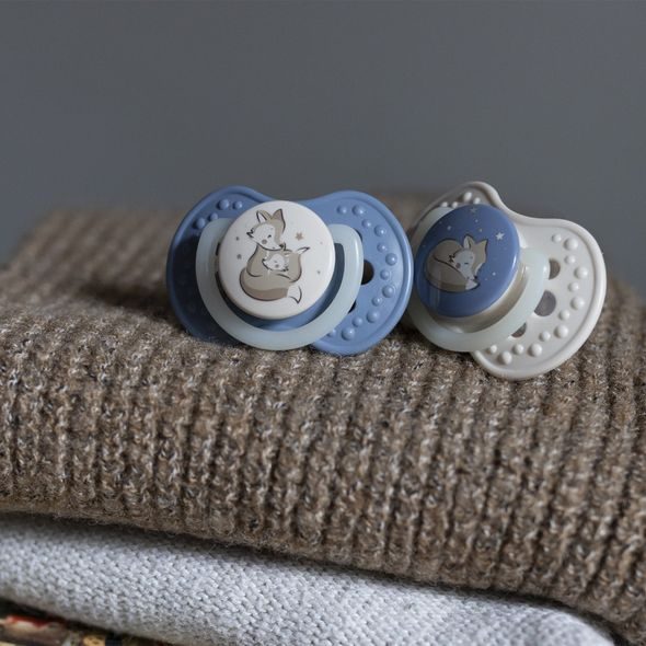 LOVI DUDLÍK SVÍTÍCÍ SILIKONOVÝ DYNAMICKÝ NIGHT&DAY 0-6M 2KS KLUK - ŠIDÍTKA A DOPLŇKY - KRMENÍ