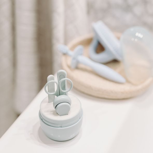 CANPOL BABIES SADA PÉČE O NEHTY PRO DĚTI MODRÁ - HŘEBÍNKY A KARTÁČKY - KOUPÁNÍ A ZDRAVÍ