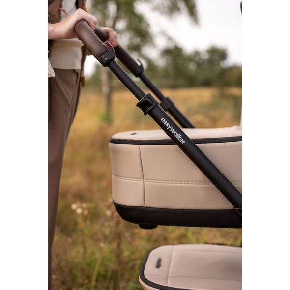 EASYWALKER KOČÁREK KOMBINOVANÝ JIMMEY EXPLORE PEARL TAUPE AIR + CYBEX ATON B2 I-SIZE + ZÁKLADNA - KOMBINACE S PŘÍSLUŠENSTVÍM - KOČÁRKY A PŘÍSLUŠENSTVÍ