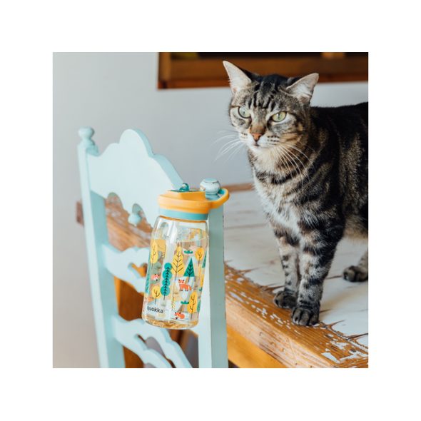 QUOKKA PLASTOVÁ LÁHEV S PÍTKEM GLOW KIDS FOREST 580 ML - SPORTOVNÍ LAHVE - KRMENÍ