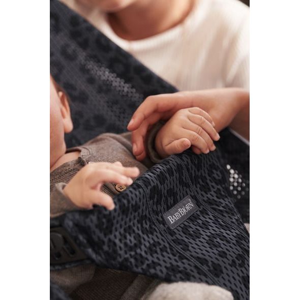 BABYBJÖRN LEHÁTKO BOUNCER BLISS ANTHRACITE/LEOPARD MESH SOFT COLLECTION - LEHÁTKA A HOUPADLA - SPINKÁNÍ
