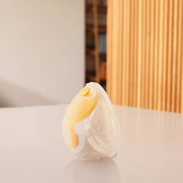 MEDELA ODSÁVAČKA MATEŘSKÉHO MLÉKA ELEKTRICKÁ SOLO™ HANDS-FREE - ODSÁVAČKY MATEŘSKÉHO MLÉKA - KRMENÍ