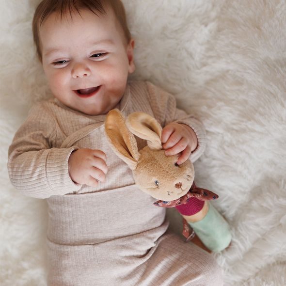 BABYONO HRAČKA PÍSKACÍ S KOUSÁTKEM RABBIT KARO 3M+ - KOUSÁTKA - PRO DĚTI