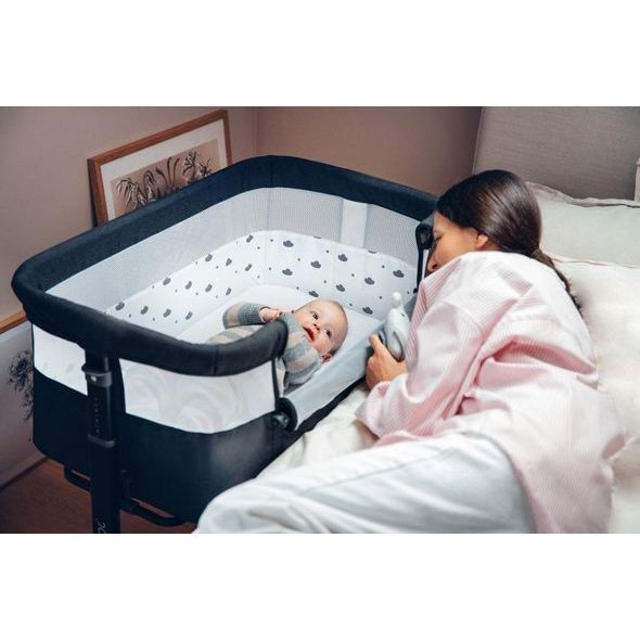 MOMI POSTÝLKA REVO TMAVĚ ŠEDÁ - KOŠÍKY A KOLÉBKY - SPINKÁNÍ