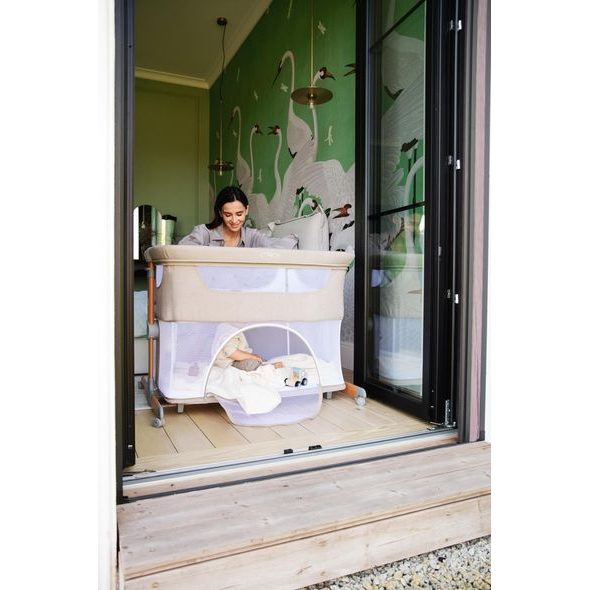 MOMI POSTÝLKA SMART BED 4V1 SVĚTLE ŠEDÁ - K RODIČOVSKÉ POSTELI - SPINKÁNÍ