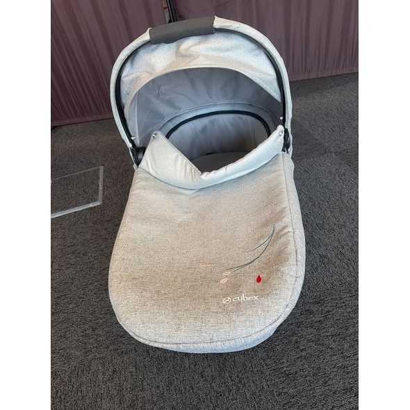 BAZAR CYBEX FASHION KOI MIOS KORBA LUX 2021 - BAZAR - OUTLET