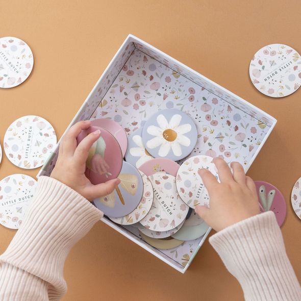 LITTLE DUTCH PEXESO PRO HOLKY - KVĚTINY A MOTÝLI 40KS - MOTORICKÉ A HRY - PRO DĚTI