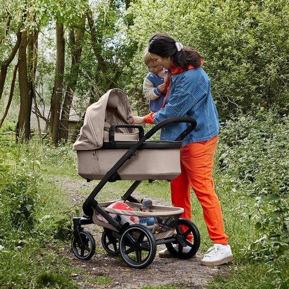 JOOLZ JOOLZ | GEO3 KOMPLETNÍ SET | SPECIAL | MIX &AMP; MATCH SANDY TAUPE A BLACK - DVOJKOMBINACE - KOČÁRKY A PŘÍSLUŠENSTVÍ