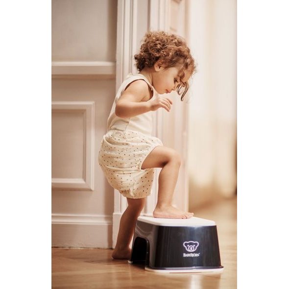 BABYBJÖRN STUPÁTKO POWDER BLACK/WHITE - STUPÁTKA K UMYVADLU A WC - KOUPÁNÍ A ZDRAVÍ