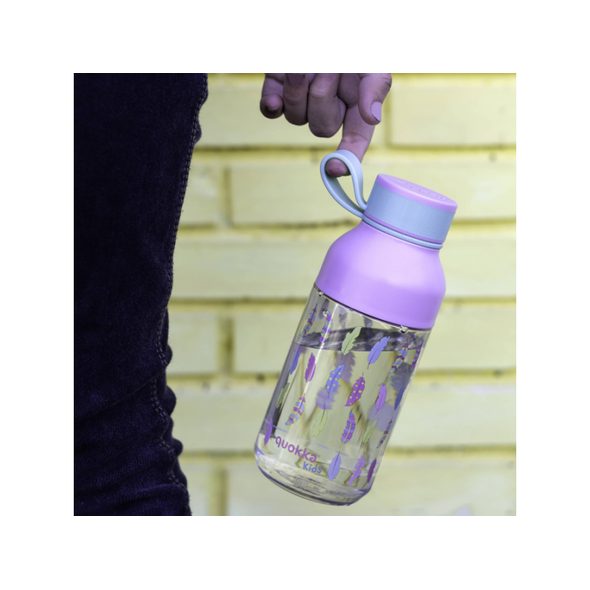QUOKKA PLASTOVÁ LÁHEV ICE KIDS S POUTKEM FEATHERS 430 ML - SPORTOVNÍ LAHVE - KRMENÍ