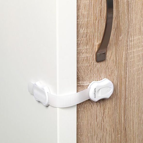 BABYONO ZÁMEK UNIVERZÁLNÍ BÍLÝ - 4 KS - BEZPEČNOST DĚTÍ V DOMÁCNOSTI - KOUPÁNÍ A ZDRAVÍ