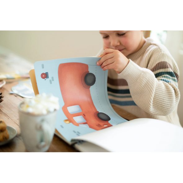 LITTLE DUTCH KNIHA S VYSTŘIHOVACÍMI AUTY JIM - VÝTVARNÉ POMŮCKY A HRAČKY - PRO DĚTI