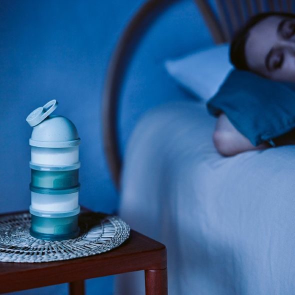 BABYMOOV DÁVKOVAČ SUŠENÉHO MLÉKA MINERAL GREEN - DÁVKOVAČE SUŠENÉHO MLÉKA - KRMENÍ