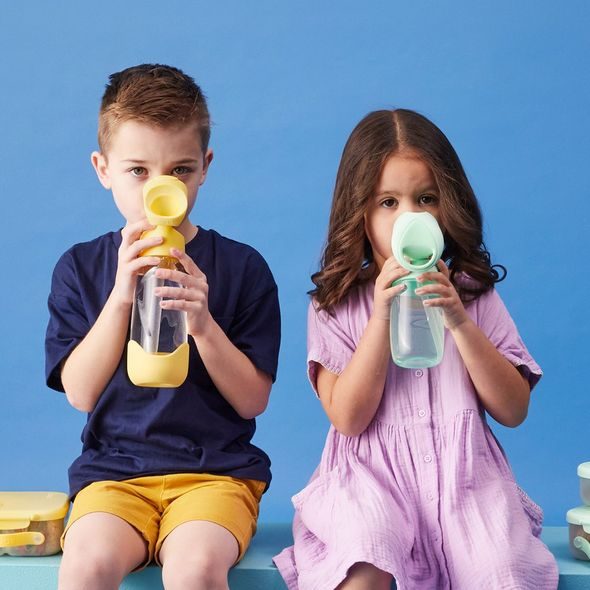 B.BOX LÁHEV NA PITÍ S BRČKEM JUNIOR 380 ML - SPEARMINT - DĚTSKÉ HRNEČKY - KRMENÍ