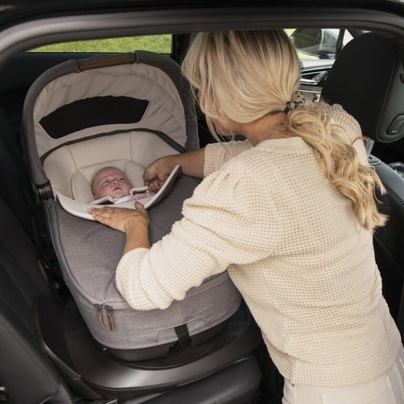 NUNA CARI NEXT GRANITE - KORBIČKY - KOČÁRKY A PŘÍSLUŠENSTVÍ