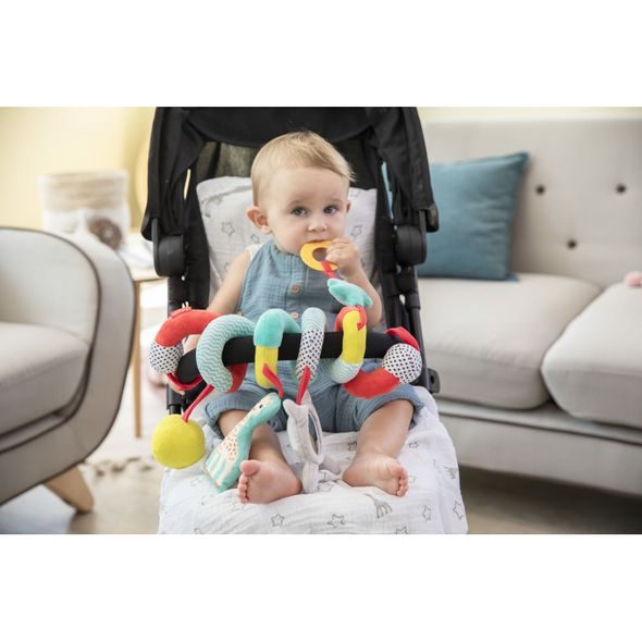 VULLI SPIRÁLA S AKTIVITAMI SOPHIE LA GIRAFE® - SPIRÁLY NA POSTÝLKU / AUTOSEDAČKU - PRO DĚTI