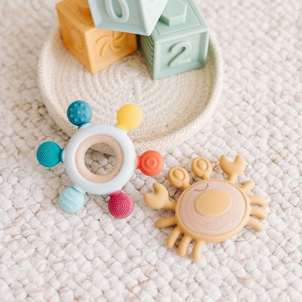 CANPOL BABIES DŘEVĚNO-SILIKONOVÉ KOUSÁTKO KRAB - KOUSÁTKA - PRO DĚTI