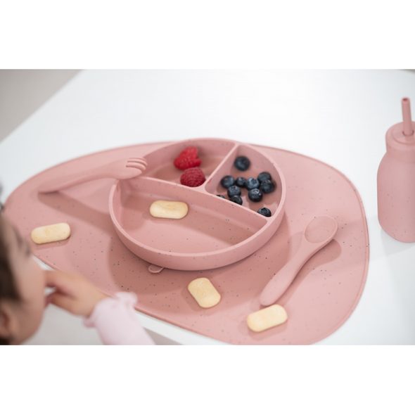 KIKKABOO TALÍŘ DĚLENÝ S PŘÍSAVKOU PLATINUM SILICONE BLUSH - MISKY, TALÍŘKY A PODLOŽKY - KRMENÍ