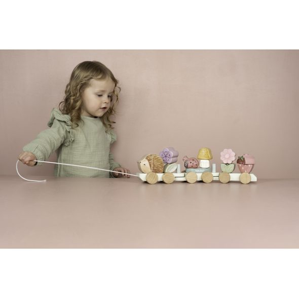 LITTLE DUTCH VLÁČEK DŘEVĚNÝ JEŽEK FAIRY GARDEN - VLÁČKY - PRO DĚTI