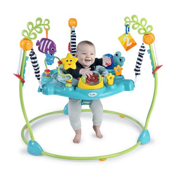 BABY EINSTEIN SKÁKADLO/AKTIVNÍ CENTRUM 2V1 CURIOSITY COVE™ 6M+ DO 11KG - VOZÍTKA A ODRÁŽEDLA - PRO DĚTI