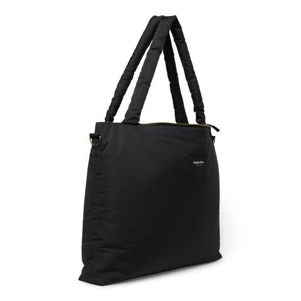 STUDIO NOOS PUFFY DIAPER BAG PŘEBALOVACÍ TAŠKA BLACK - ORGANIZÉRY A KOŠÍKY - KOČÁRKY A PŘÍSLUŠENSTVÍ