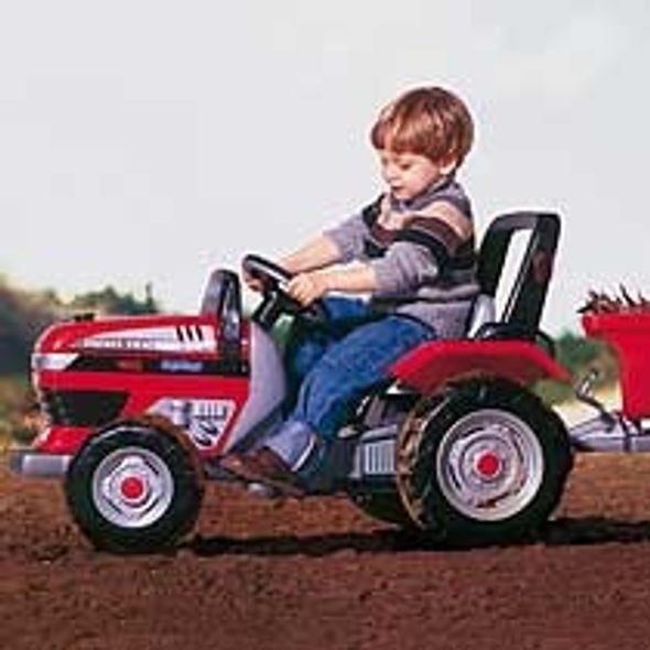PEG PÉREGO DIESEL TRACTOR NEW ŠLAPACÍ - ELEKTRICKÁ VOZÍTKA - PRO DĚTI