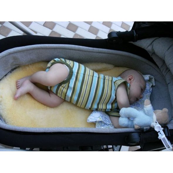 HEITMANN FELLE BABY KOŽEŠINOVÉ PODLOŽKY - HRACÍ DEKY - PRO DĚTI
