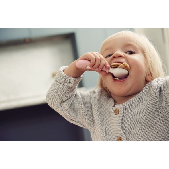 BABYBJORN LŽIČKY A VIDLIČKY PRO NEJMENŠÍ PUDROVĚ ŠEDÉ SET 4KS - LŽIČKY A PŘÍBORY - KRMENÍ